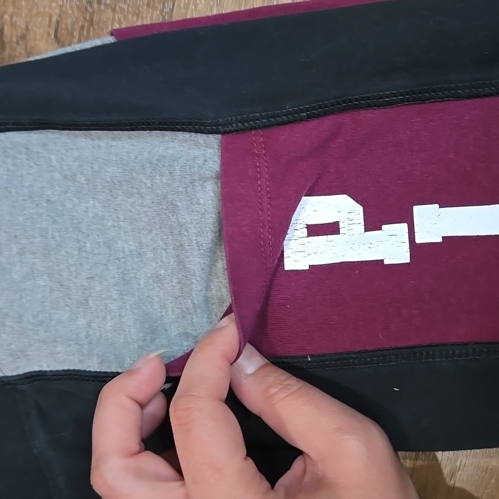 VS PINK MAROON/BLACK/GREY COLORBLOCKED YOGA PANTS SIZE XS - Picture 5 of 11